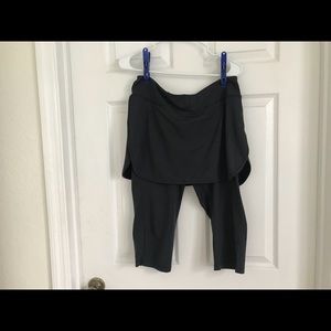 Old Navy activewear Skort Capri Skirted Leggings